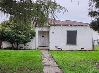 2236 W Olive Ave, Fresno, CA