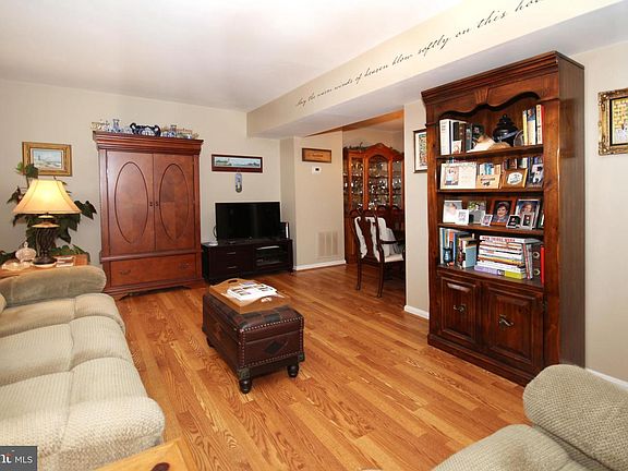 5th image of 3880 Bradwater St