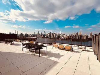 30-55 Vernon Boulevard, #6G