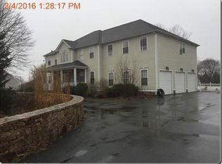 22 Beechwood Dr, Dartmouth, MA 02748