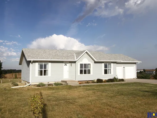 12801 NW 56th St, Raymond, NE 68428