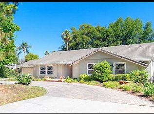 23229 Calvert St, Woodland Hills, CA 91367