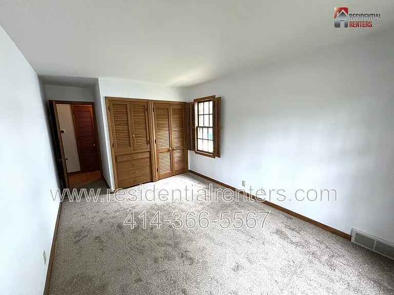 4929 N Hollywood Ave — Photo 22