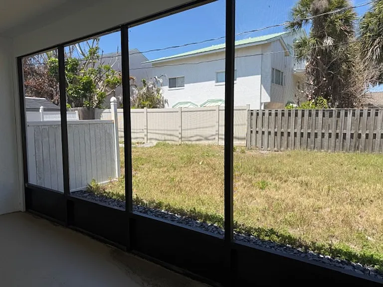 510 Jackson Ave — Photo 9