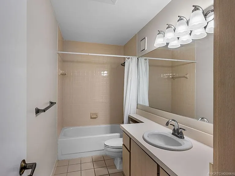 2905 SW Lakemont Pl #2905 — Photo 27