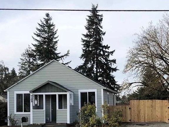 2nd image of 725 Russell Dr #1