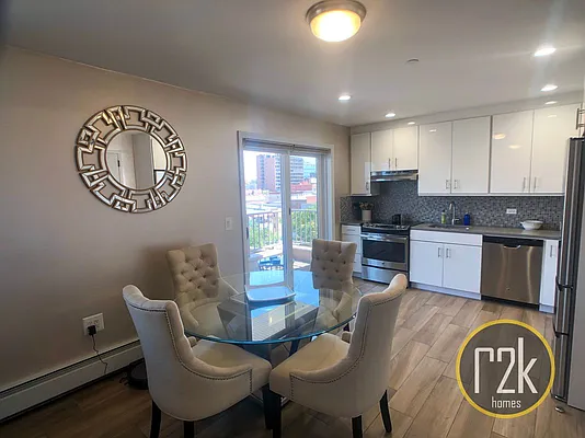 Rented by Realty 2000 Corp | media 24