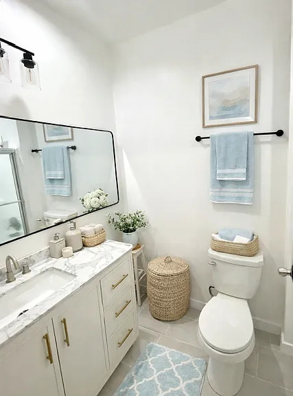 Curson Luxe Apartments — Photo 7