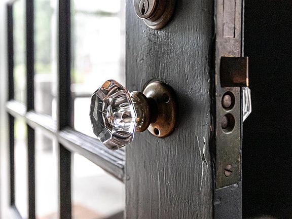 4th image of 47 Richmond Ave