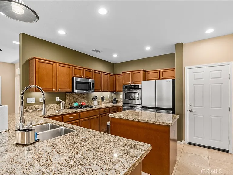 81880 Golden Star Way — Photo 9