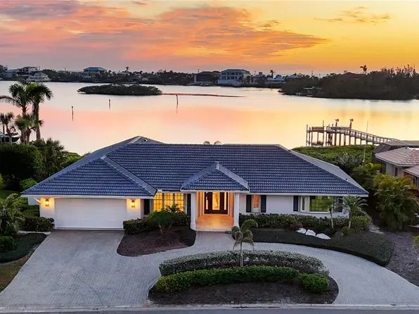 419 Yacht Harbor Dr, Osprey, FL 34229