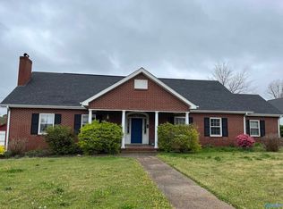 617 E Main St, Albertville, AL 35950