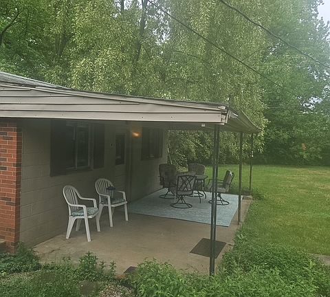 4th image of 617 Burbank Ct