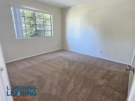 8731 De Soto Ave #101 — Photo 4
