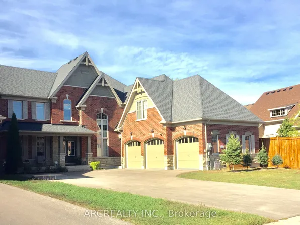 18 Moreau Way, Springwater, ON L9X 0S5