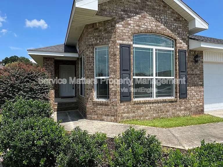4496 Fiske St — Photo 3