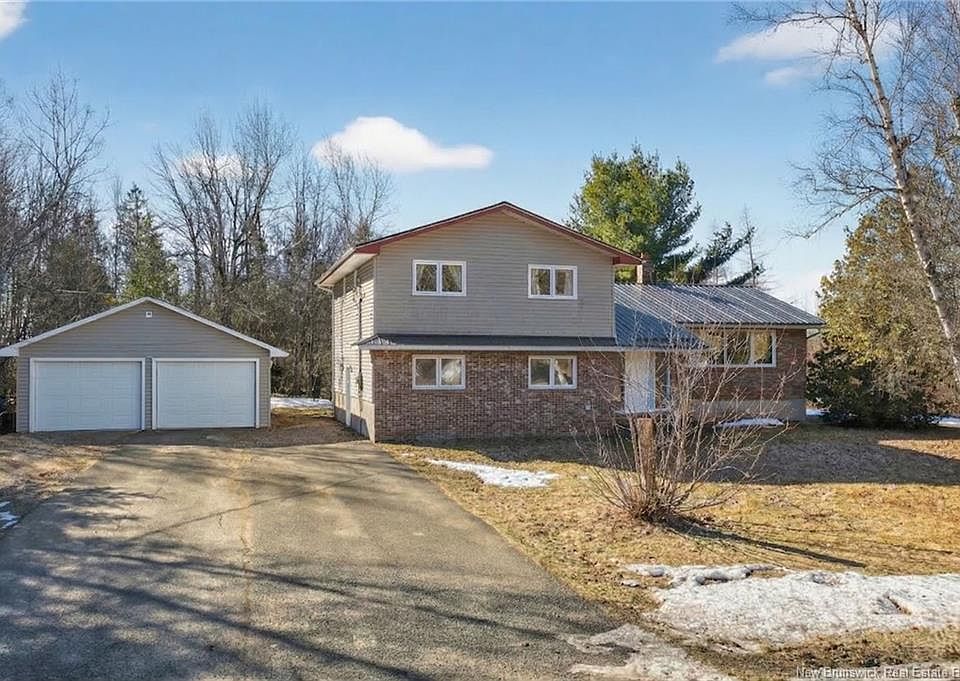 1st image of 20 Westhaven Place Rd