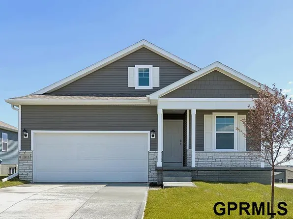11985 S 114th Ave, Papillion, NE 68046