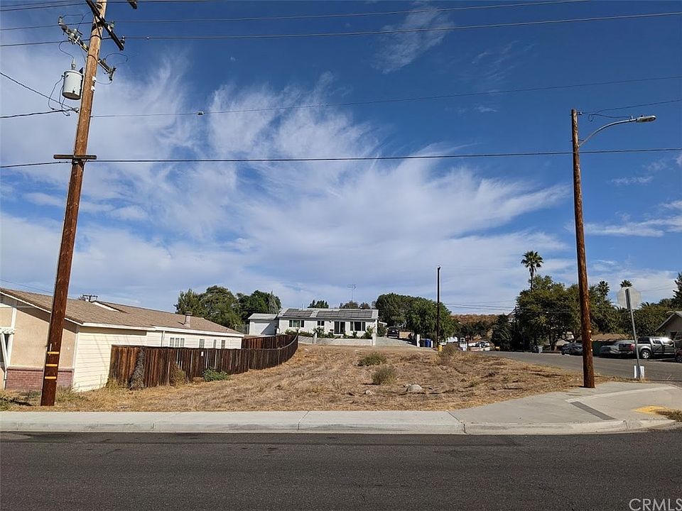 1st image of 1 W Sumner Ave