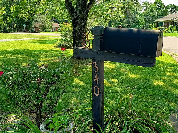 3rd image of 340 Harold Dr