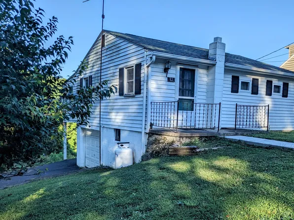 82 Briar Patch Ln, Harpers Ferry, WV 25425