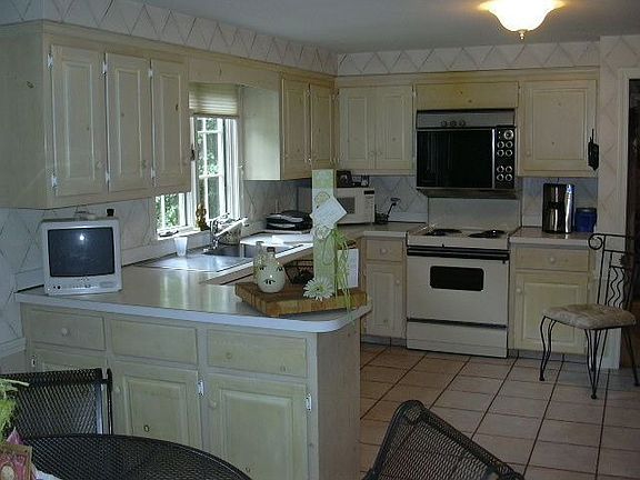 Sunfilled Kitchen
