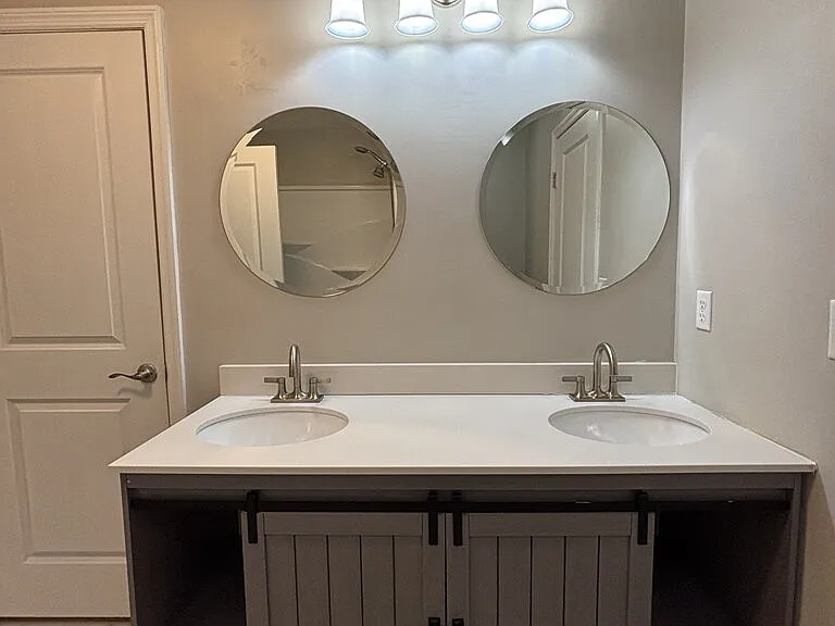 8483 Yadkin Cir #D — Photo 24