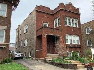 1906 Elmwood Ave, Berwyn, IL 60402