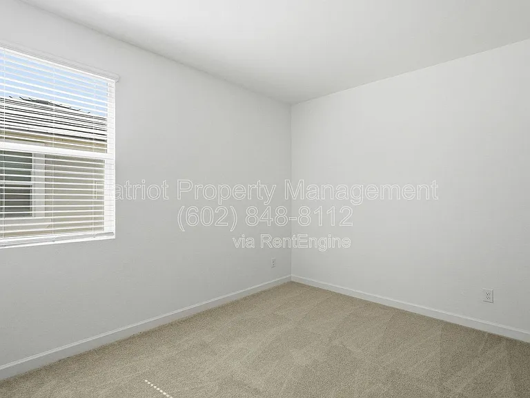 7404 W Buckhorn Trl — Photo 26
