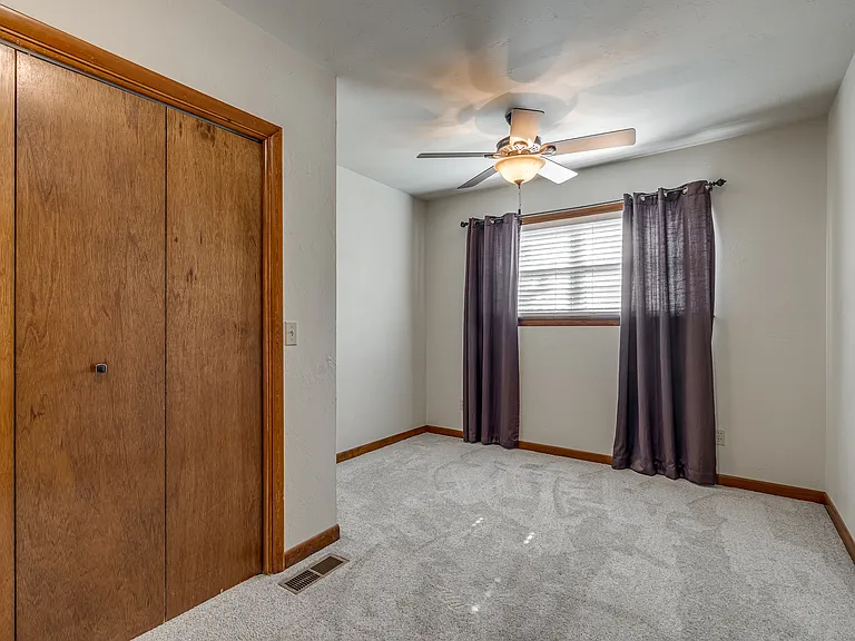4701 N Peniel Ave — Photo 24