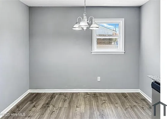 1602 Forbes Ct — Photo 9