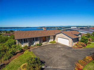 1752 S Fernside Dr, Tacoma, WA 98465