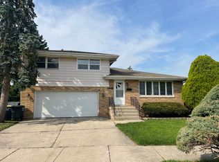 17048 Bernadine St, Lansing, IL
