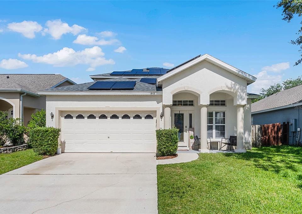 1st image of 842 Cherry Valley Way