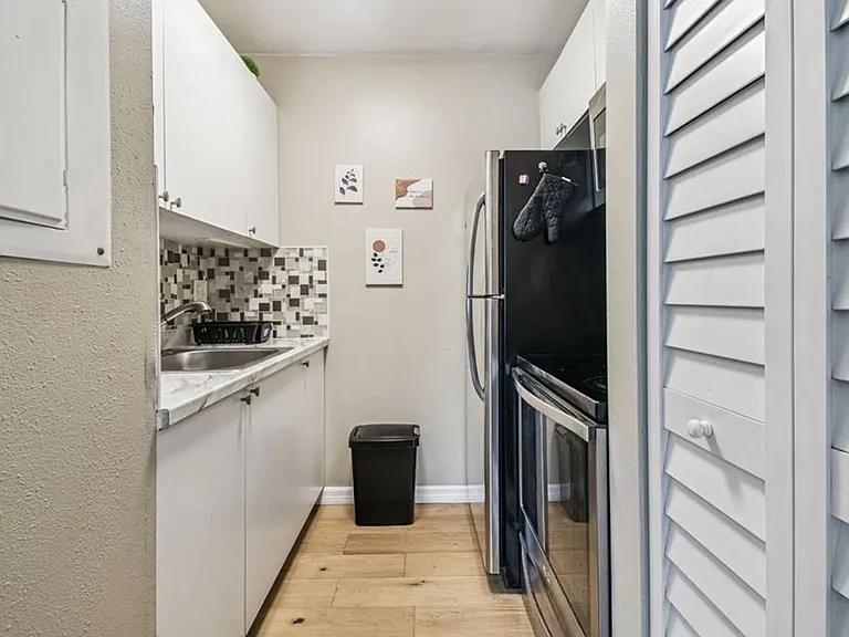 4134 Dolphin Dr #4134 — Photo 11