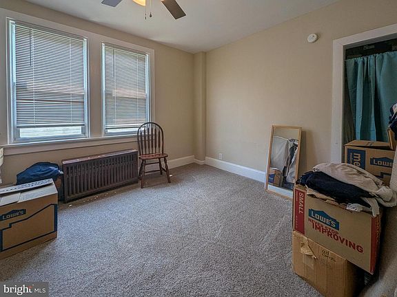 5th image of 122 Egerton Ave