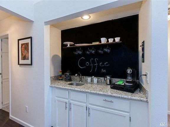 Wet bar