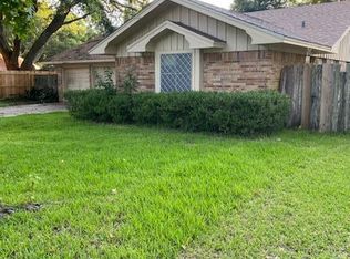 4120 Crescent Dr, Bay City, TX 77414