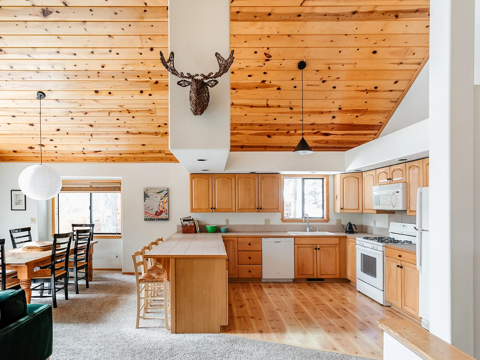 Saint Moritz Ln, Truckee — Photo 2