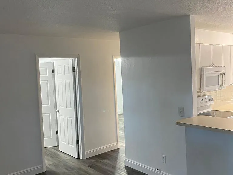 4205 N Flagler Dr #1 — Photo 6
