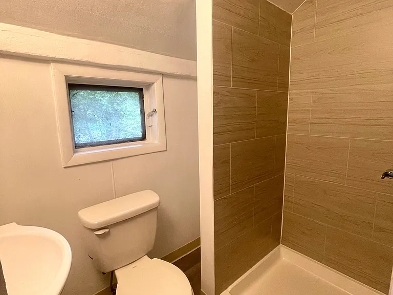 8 1/2 Park St #3 — Photo 6
