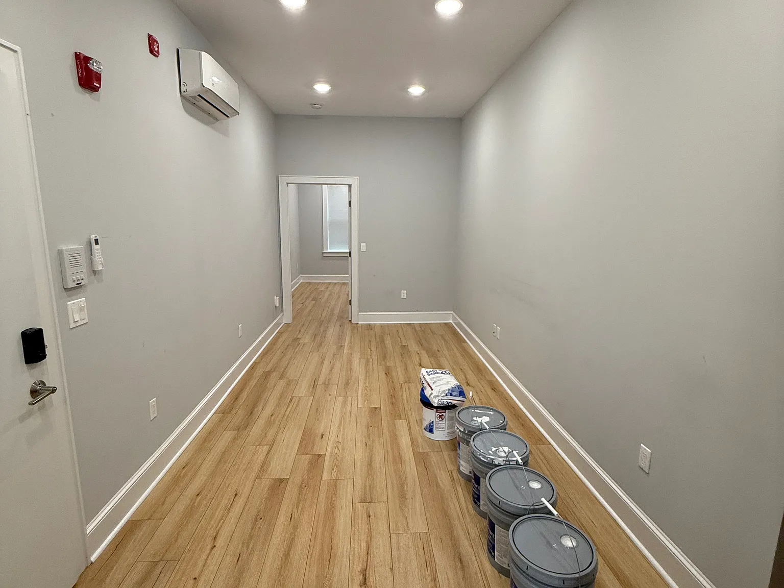 1 bed, 800 sqft, $3,100 — Photo 3