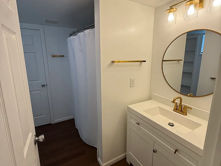 721 Judson St — Photo 12