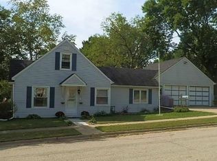 97 Lucile St, Fort Atkinson, WI 53538