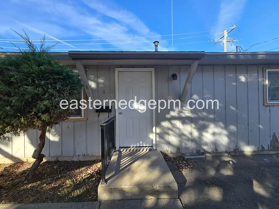 1227-1287 SW 5th Ave