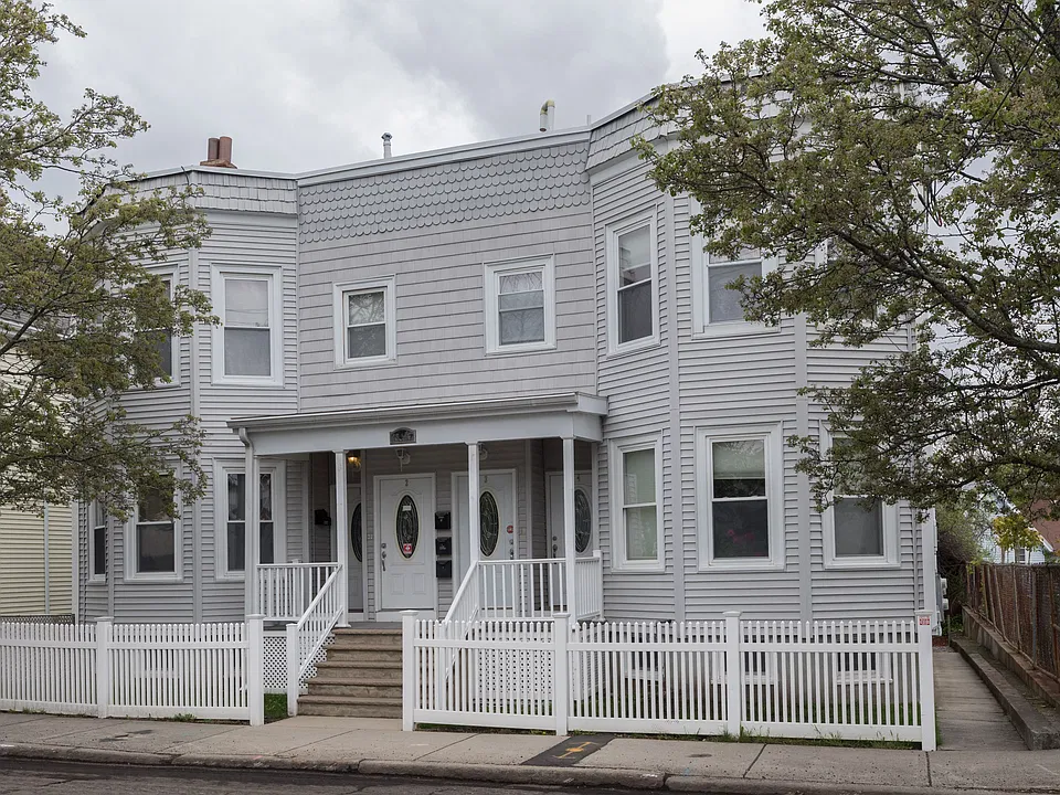 47 Tufts St #4