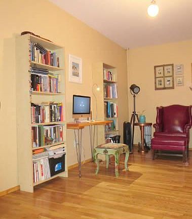2nd image of 173 Russell St APT 1R