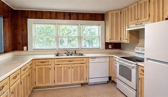 3rd image of 15847 Hamlet Mill Rd