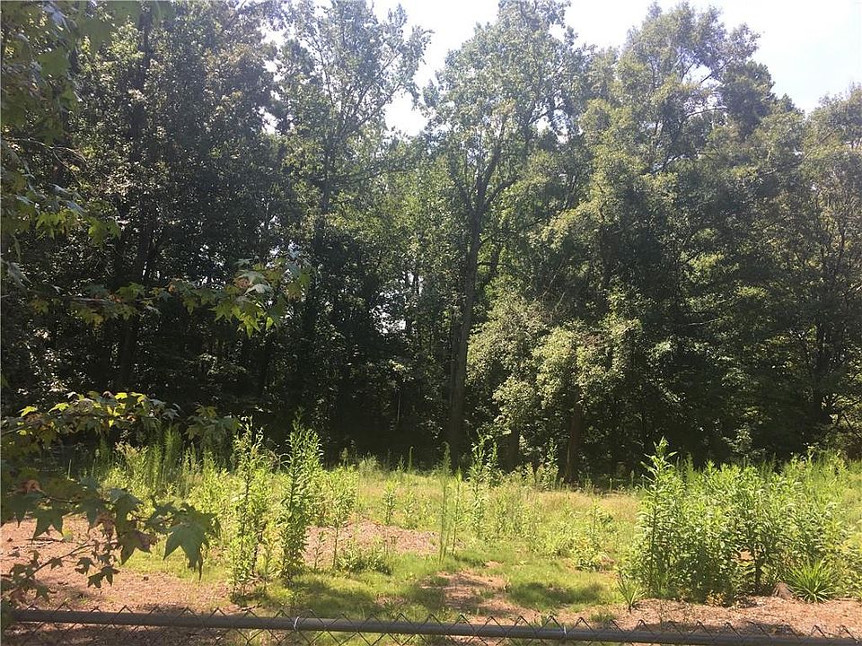 2nd image of 0 Pinetree Dr SW