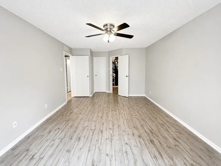 2120 El Paseo St #2305 — Photo 15